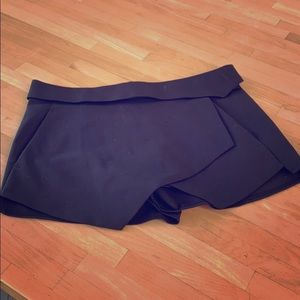 Zara Skorts